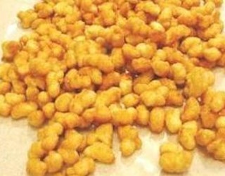 Retro Holiday Caramel Puffcorn