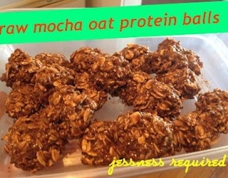 Raw Mocha Oat Protein Balls