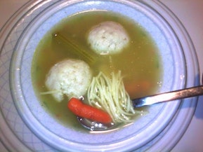 Bubby's Vegetarian Matzo Ball Soup