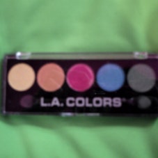 L. A. Colors 5 Color Metallic Eyeshadow in Tease