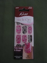 Kiss Kiss Stick-On Nail Strips