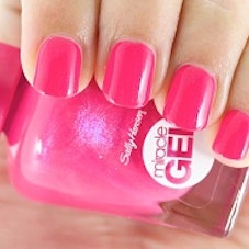 Sally Hansen Miracle Gel Nail Color Review | SheSpeaks Sally Hansen Miracle Gel Nail Color Review | SheSpeaks