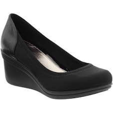 Kenneth Cole REACTION Worth The Time Wedges